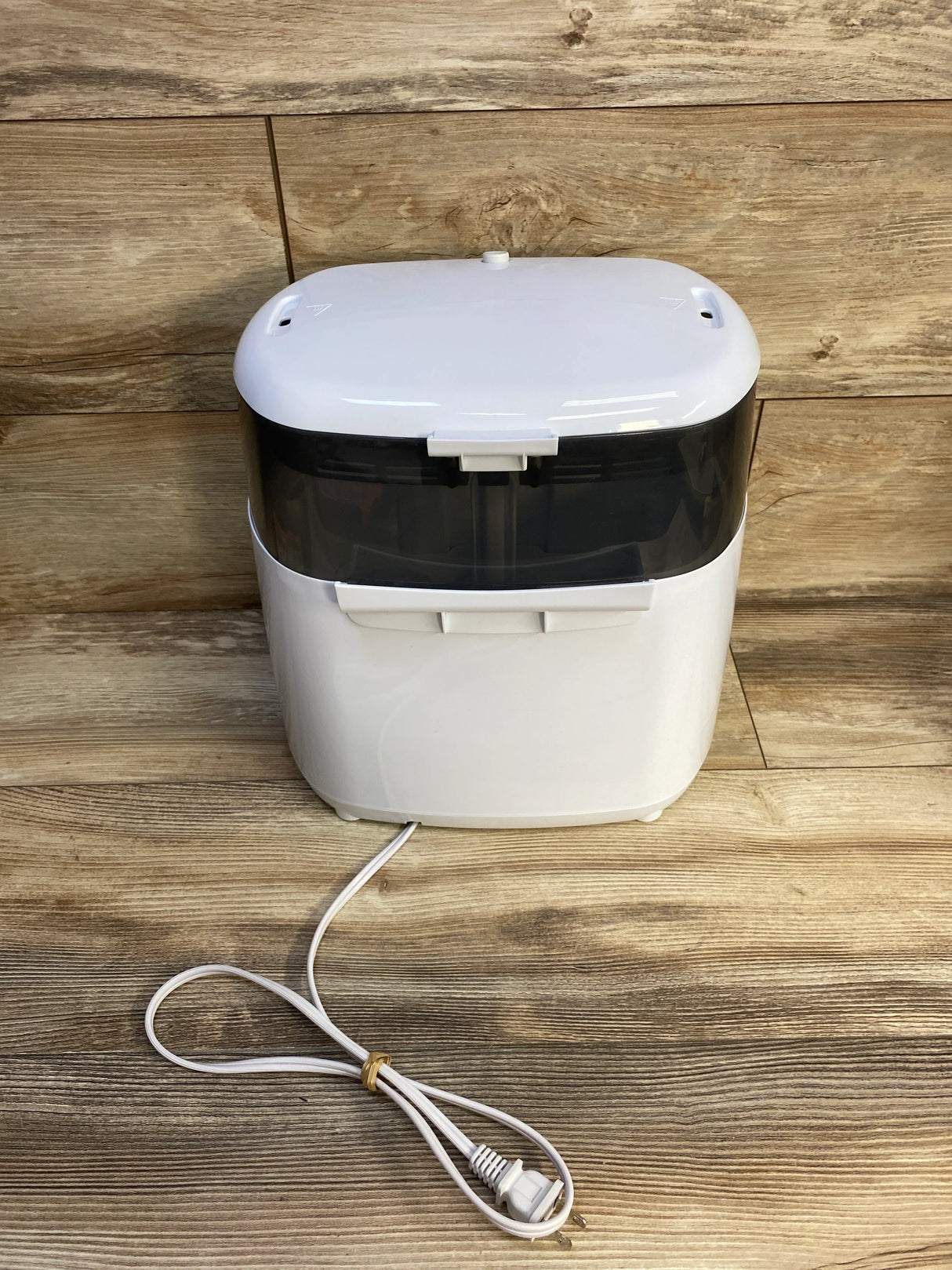 Dr. Brown's Electric Deluxe Bottle Sterilizer - Me n Mommy To Be