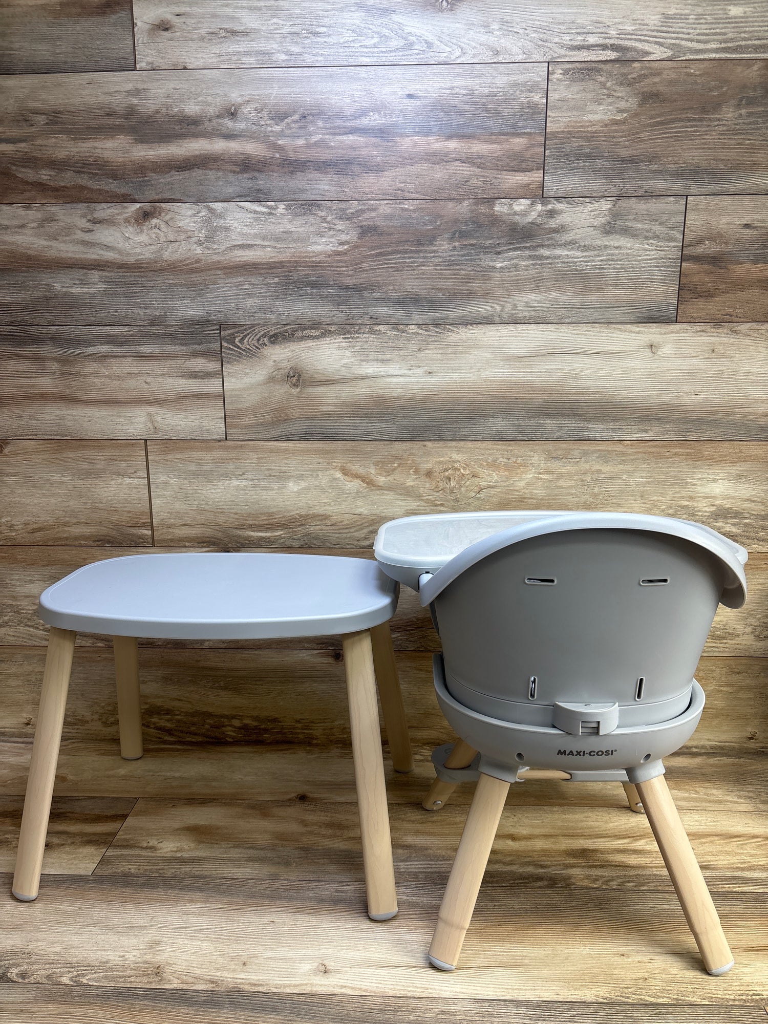 Maxi-Cosi Moa 8-in-1 High Chair in Classic Slate