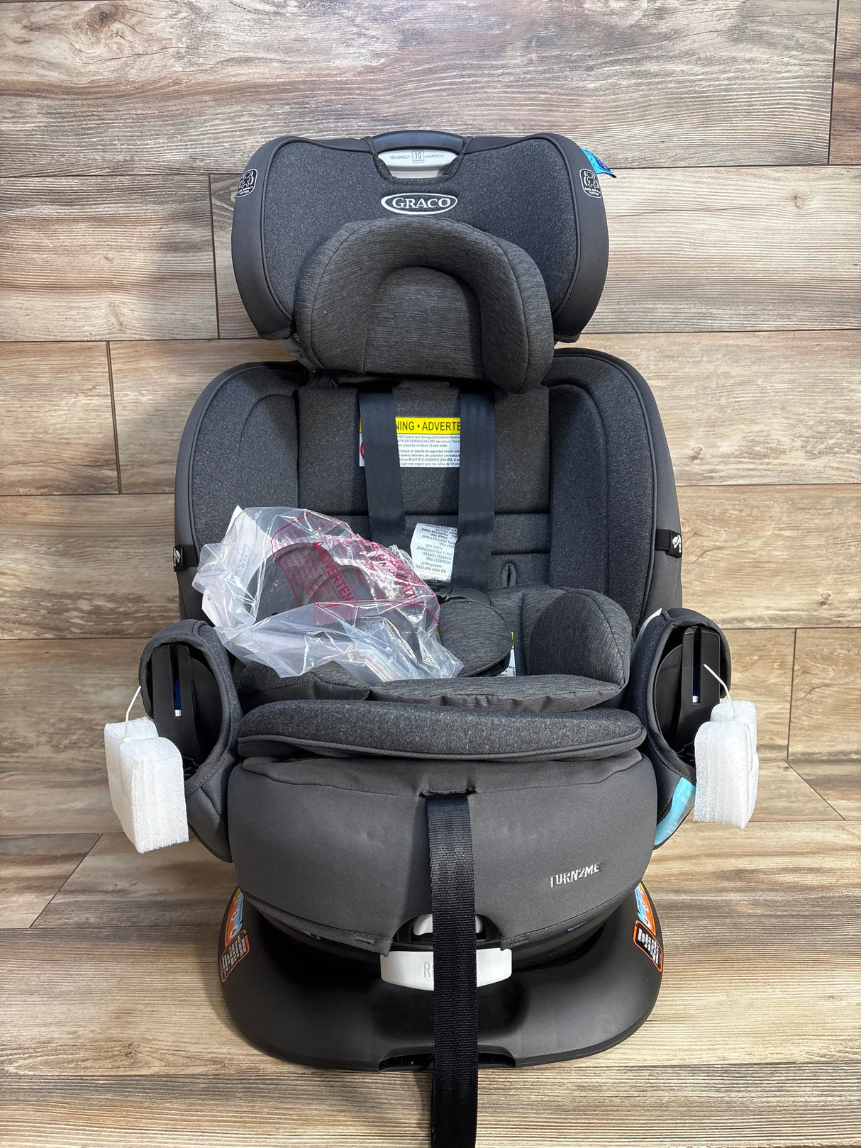 NEW Graco Turn2Me 3-in-1 Rotating Convertible Car Seat in Manchester