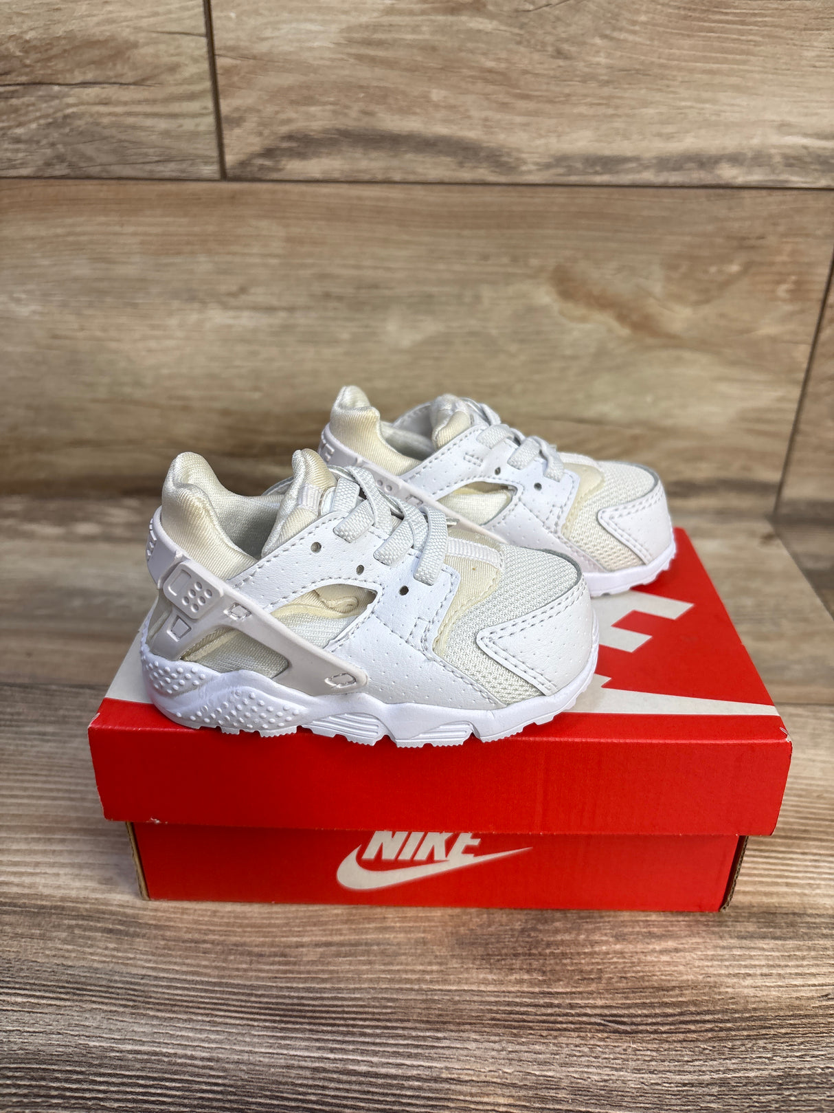 NEW Nike Huarache Run TD 'White' Sneakers sz 4c