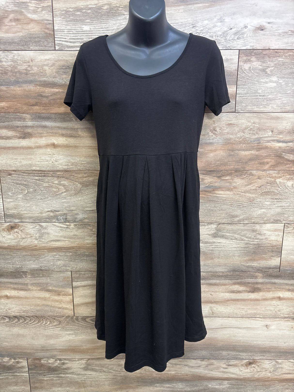 Short Sleeve Maternity Dress Black sz Medium