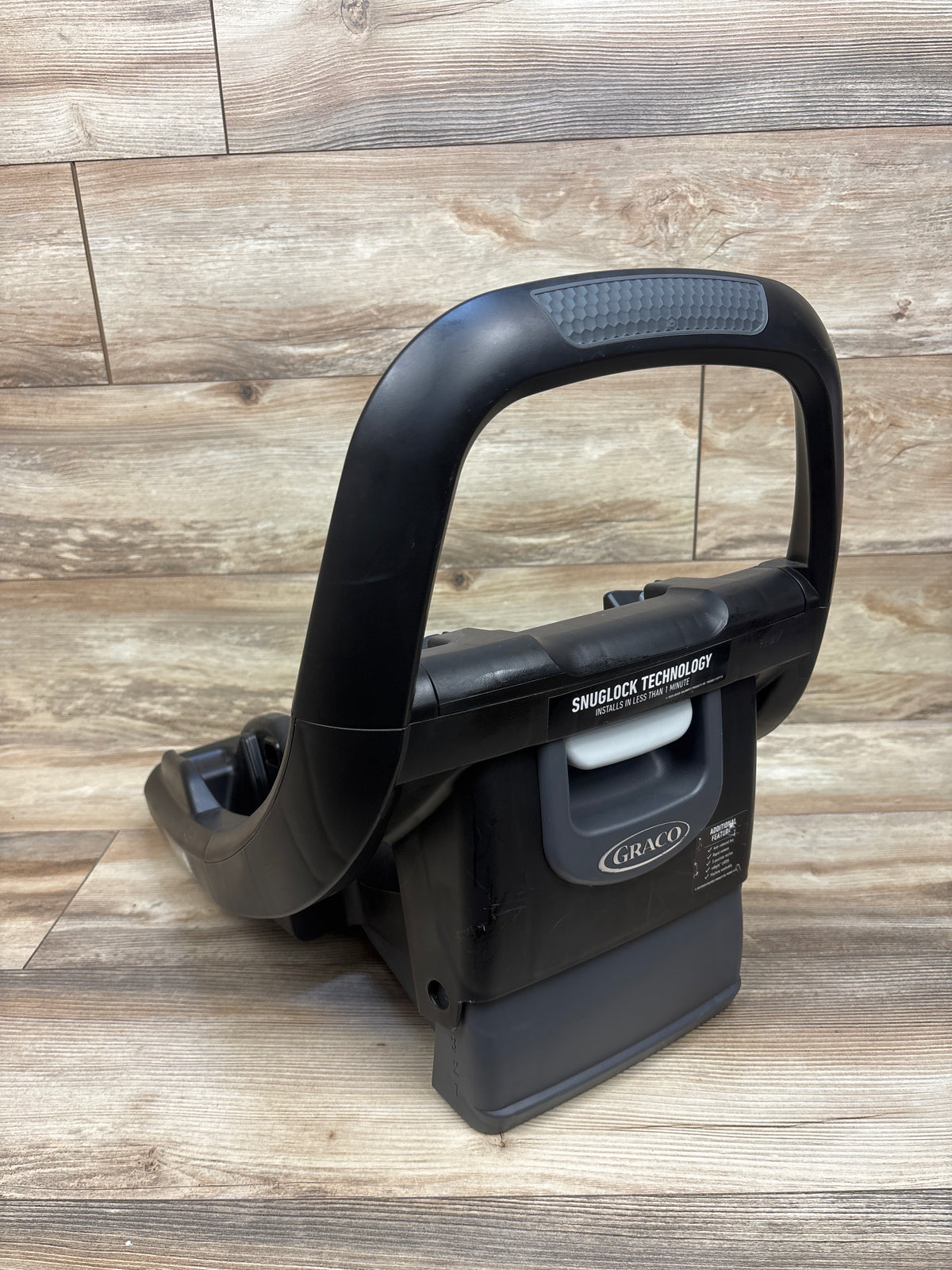 Graco SnugRide SnugFit DLX Car Seat