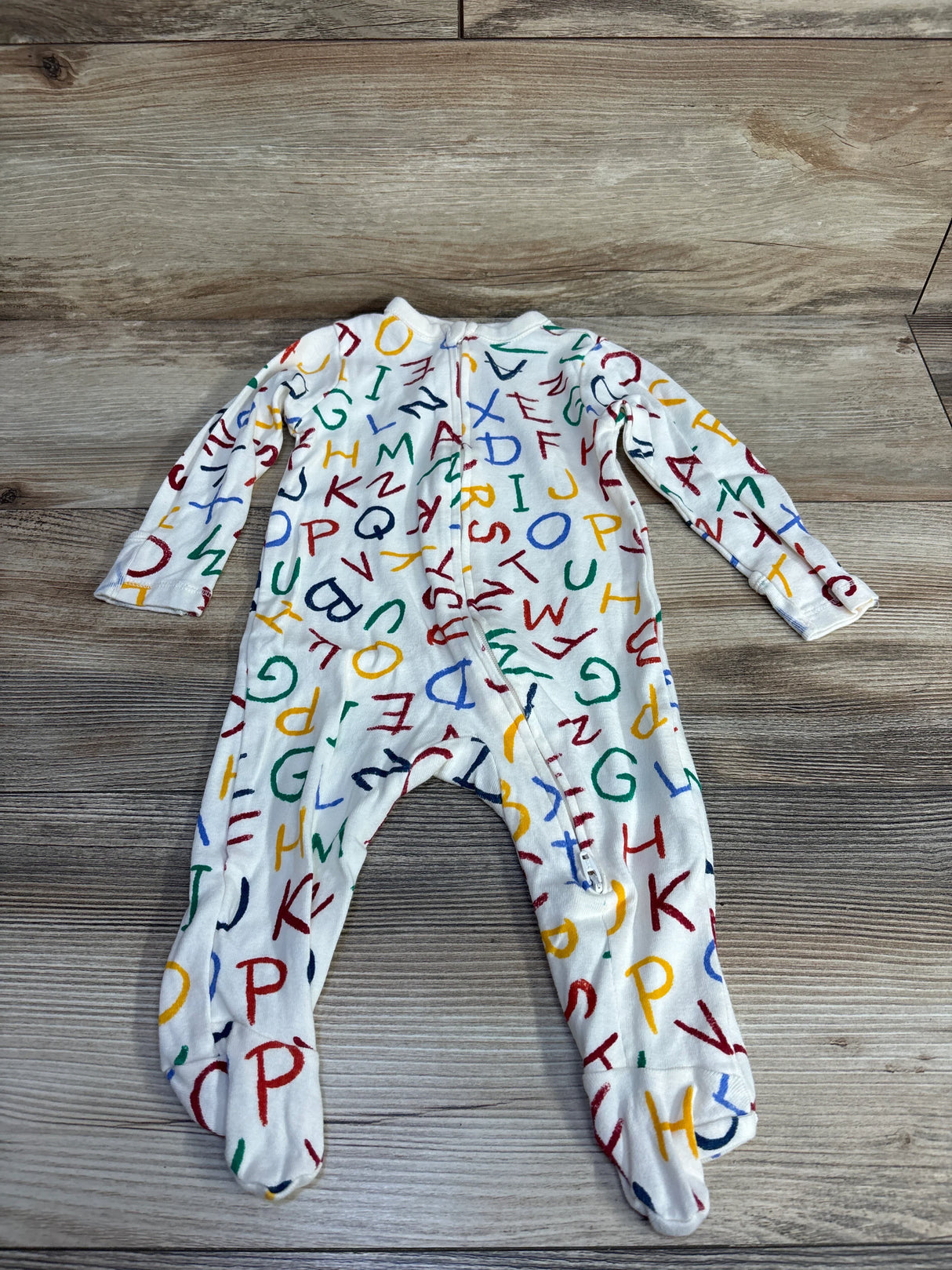Old Navy Alphabet Sleeper White sz 6-9m - Me n Mommy To Be