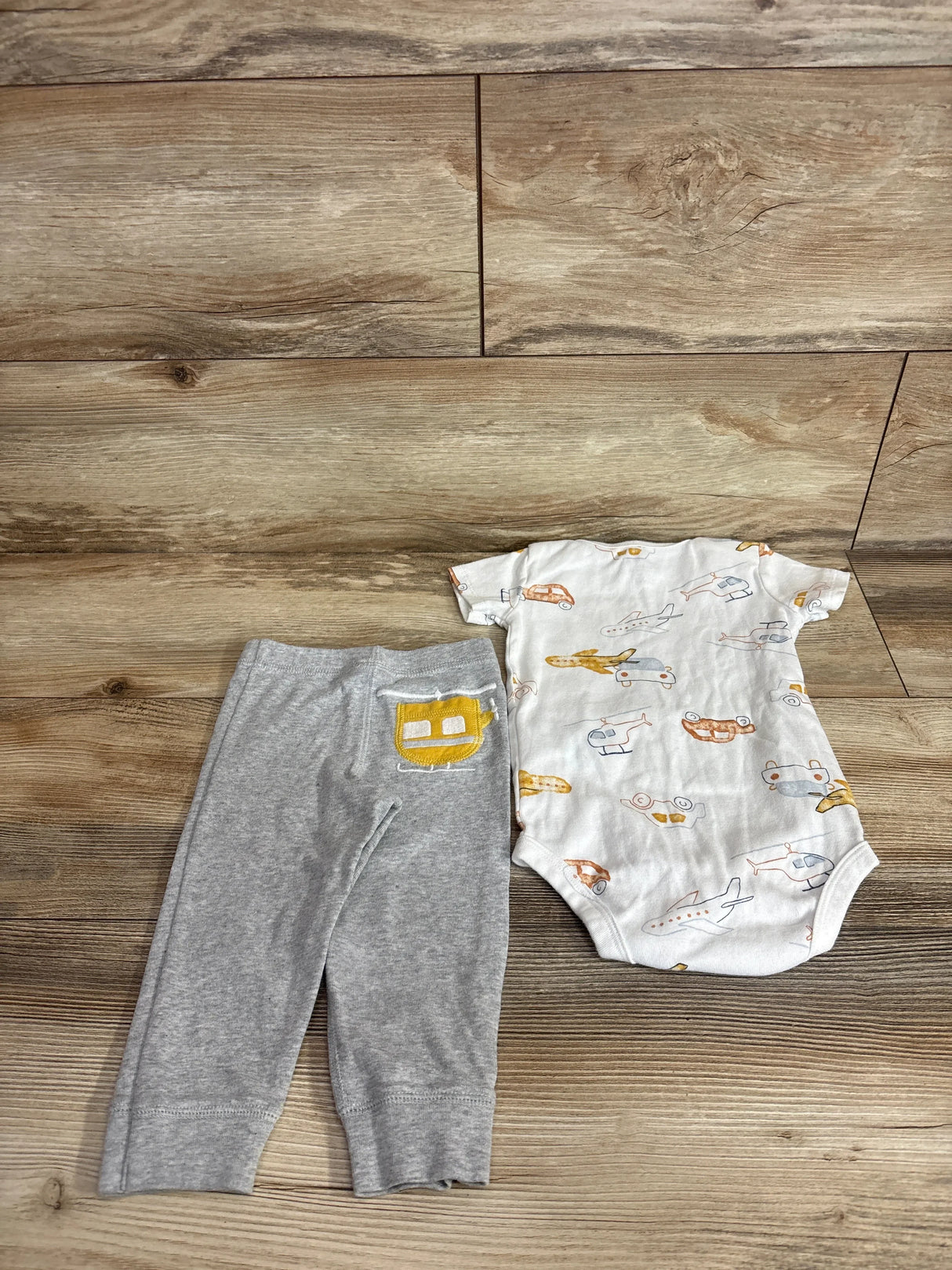 Carter's 2pc Airplane Bodysuit & Pants Set White sz 12m