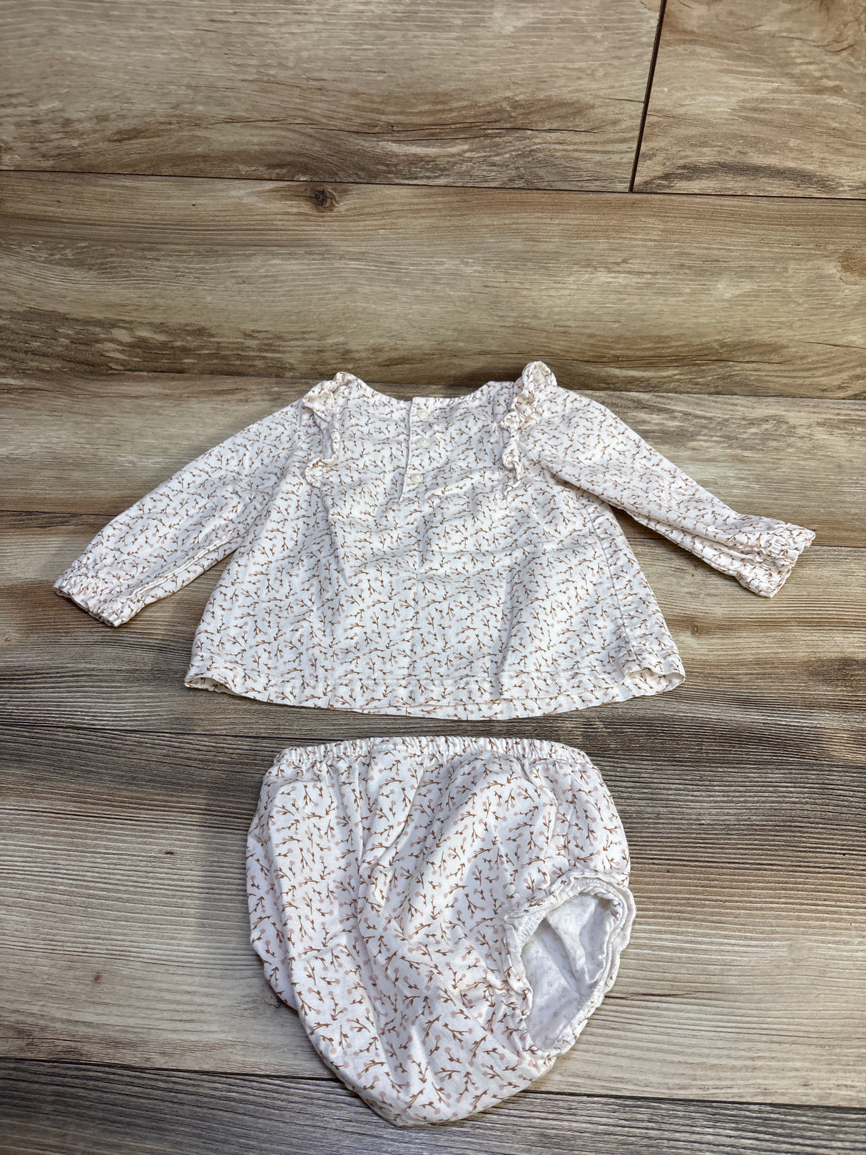 Just One You 2pc Long Sleeve Top & Bloomers Set White sz 18m