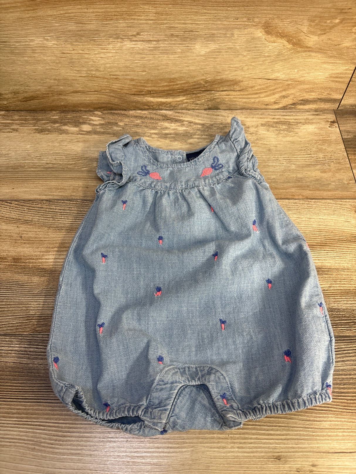Baby Gap x Peter Rabbit Chambray Shorty Romper Blue sz 6-12m