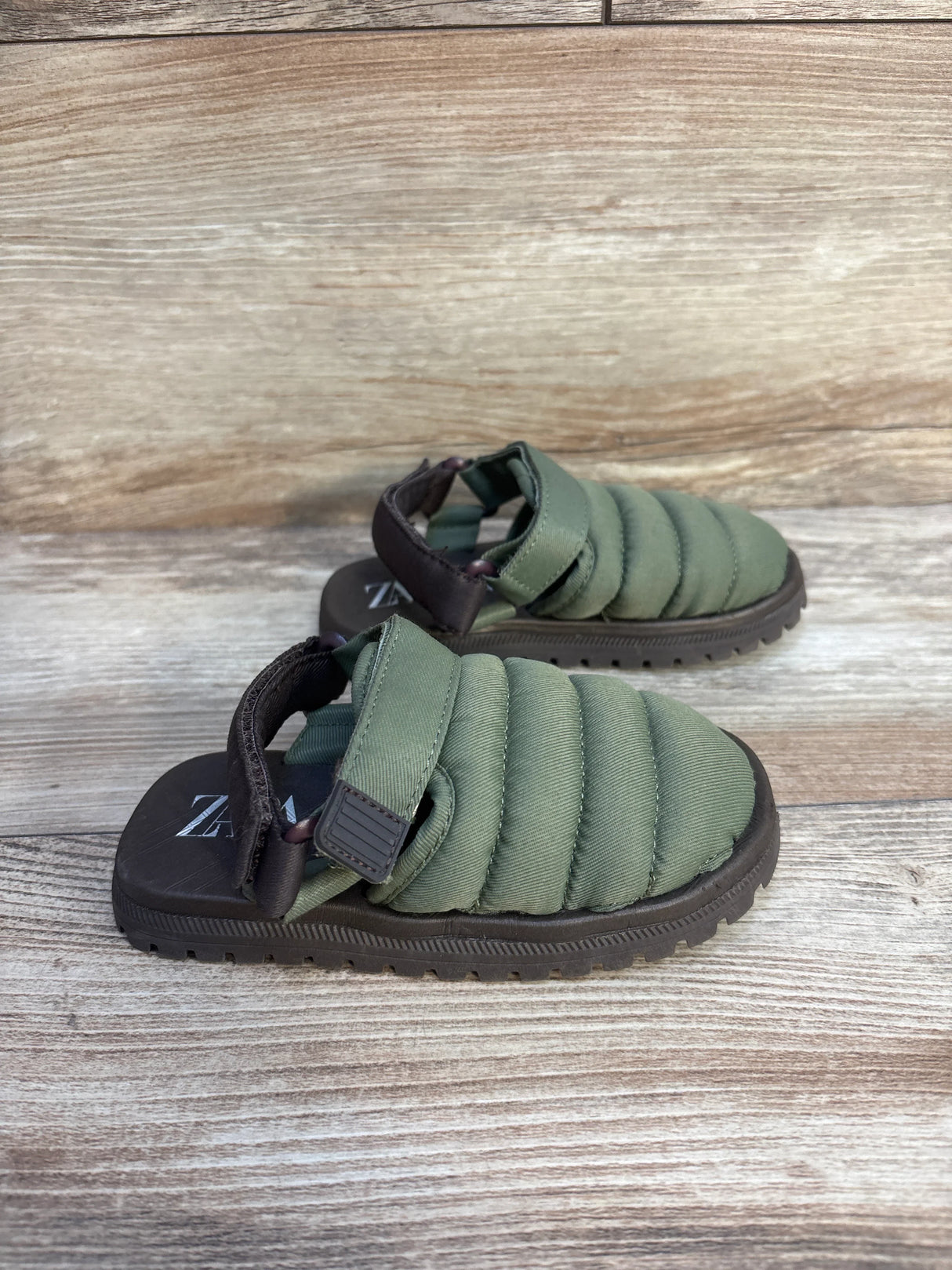 Zara Padded Sandals, Green sz 8c