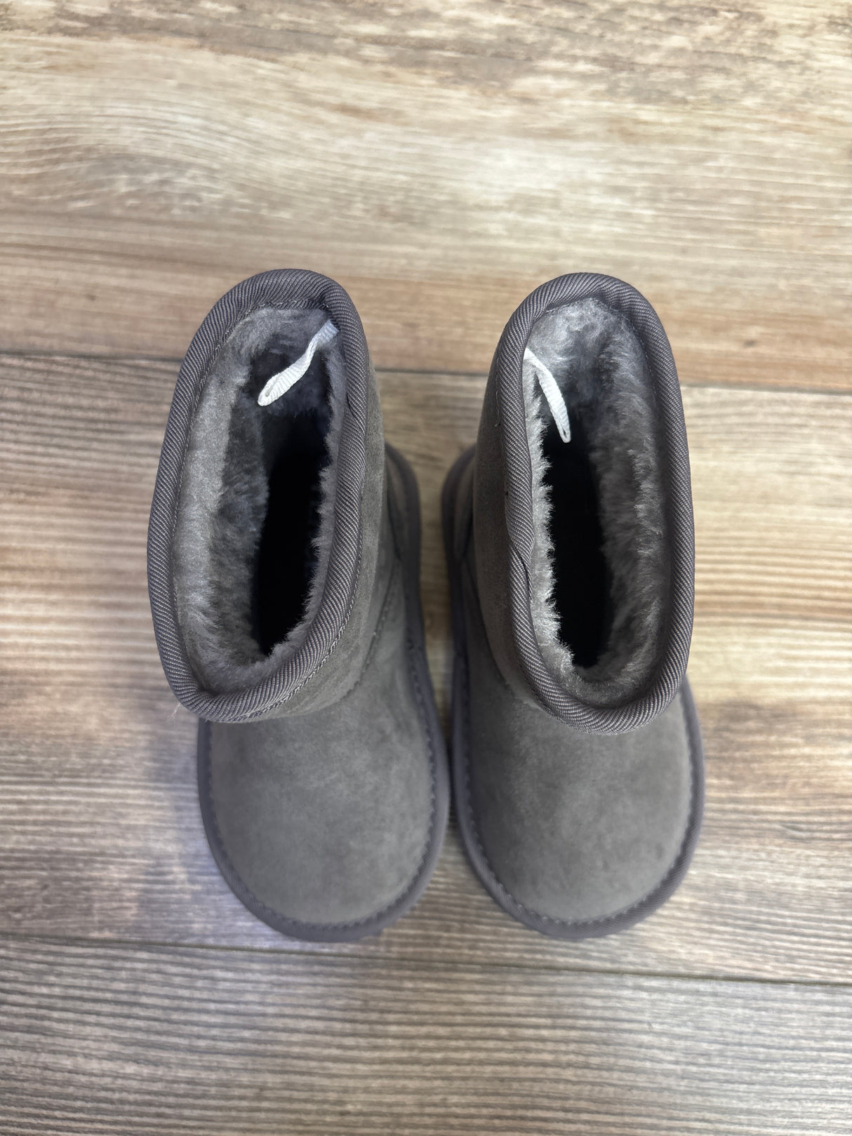Children's Place Shakey Heart Faux Suede Boots Grey sz 5c
