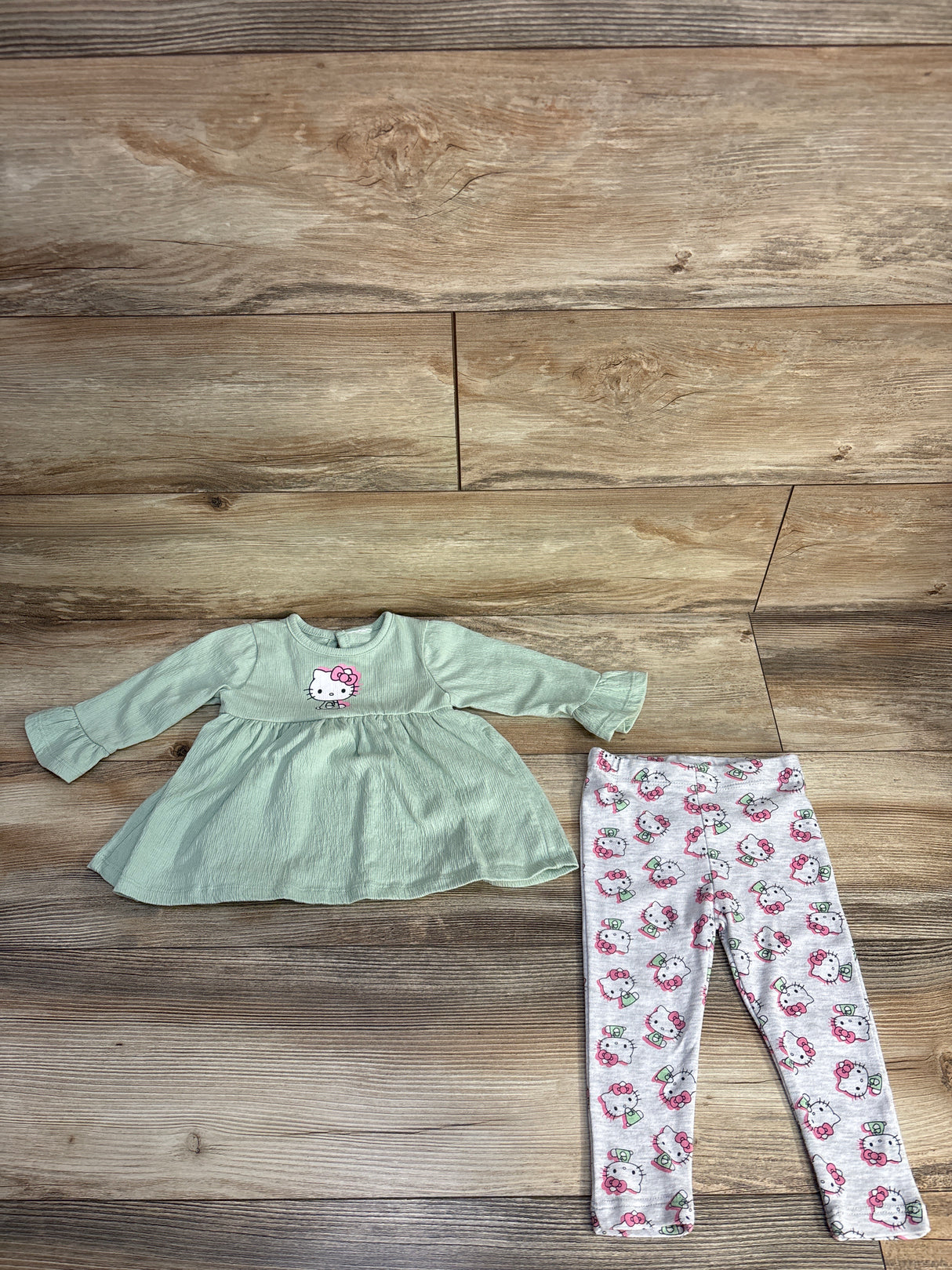 Hello Kitty Top & Bottoms Set Mint sz 18m