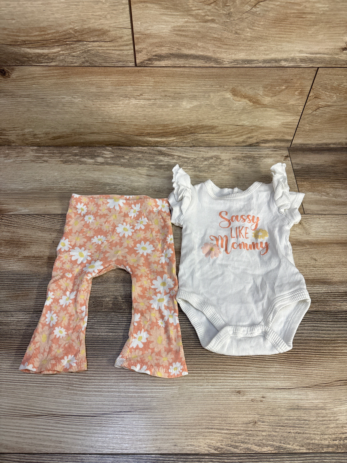Catherine Malandrino 2pc Sassy Like Mommy Bodysuit & Bottoms Set White sz 6/9m