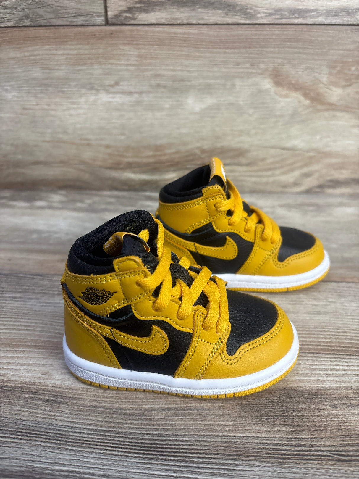Air Jordan 1 Retro High OG TD 'Pollen' Sneakers sz 5c