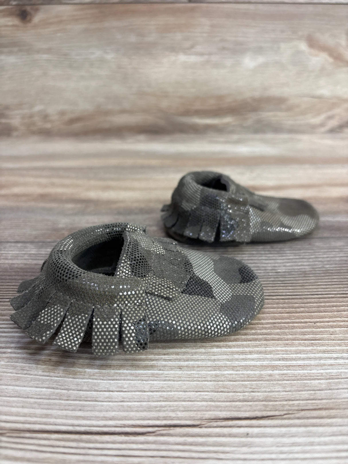 BirdRock Baby Soft Sole Moccasin Shoes Camo Green sz 4c
