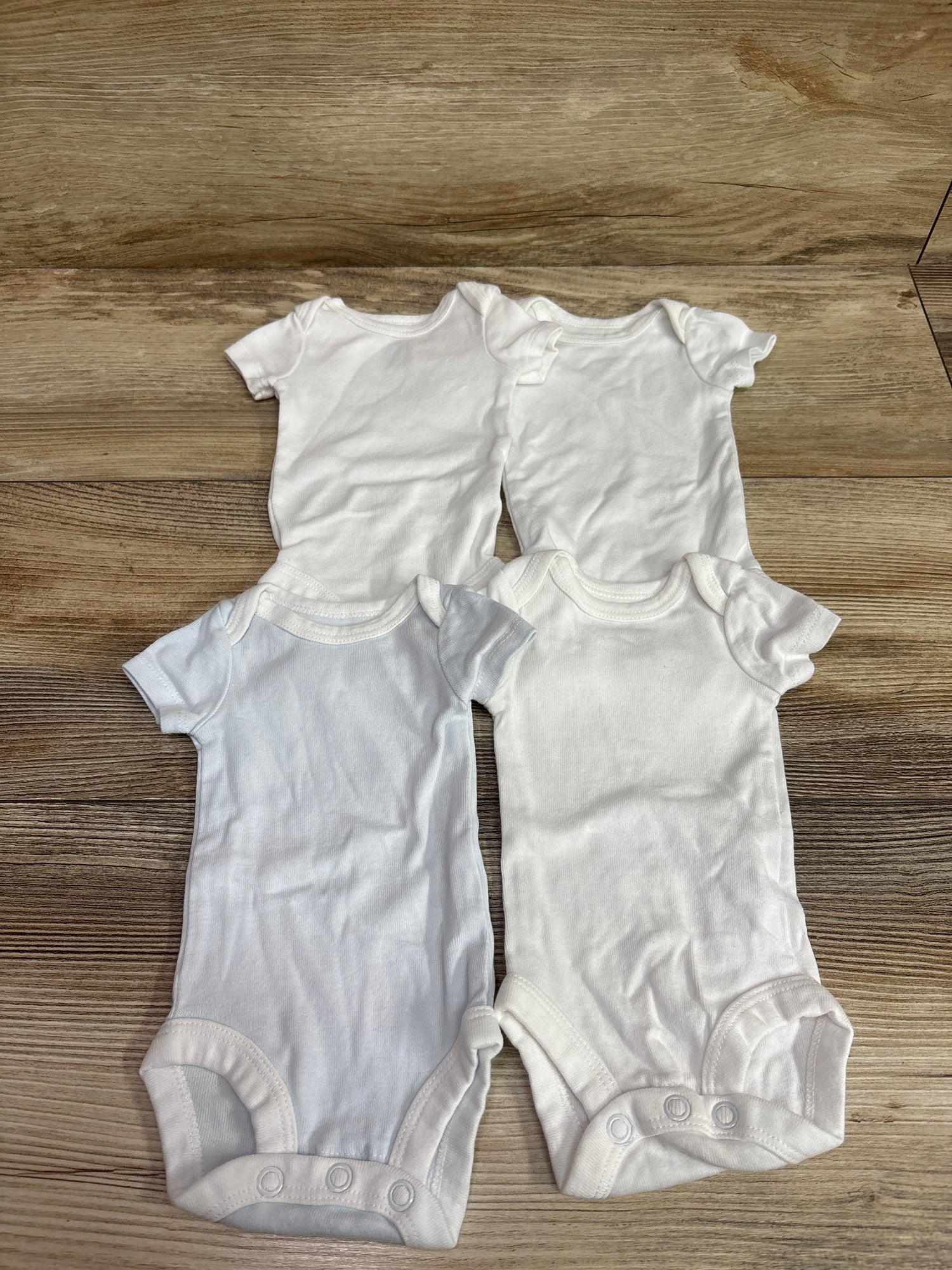 Carter's 4pk Bodysuits White sz Preemie