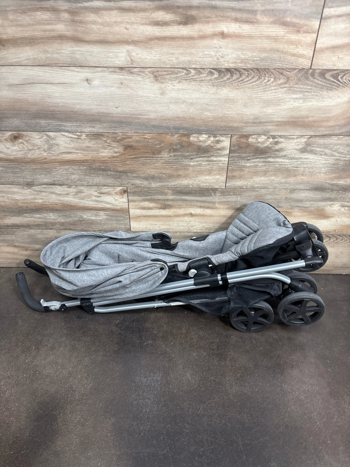 Evenflo Urbini Reversi Reversible Lightweight Stroller with Canopy, Grey