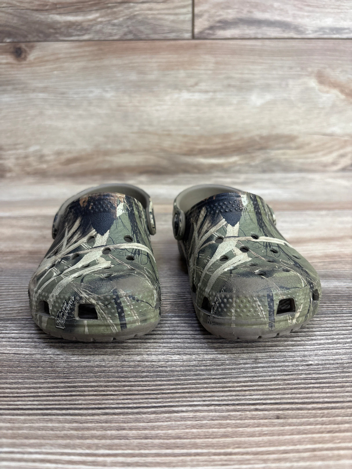 Crocs Classic Clogs Camo sz 7c