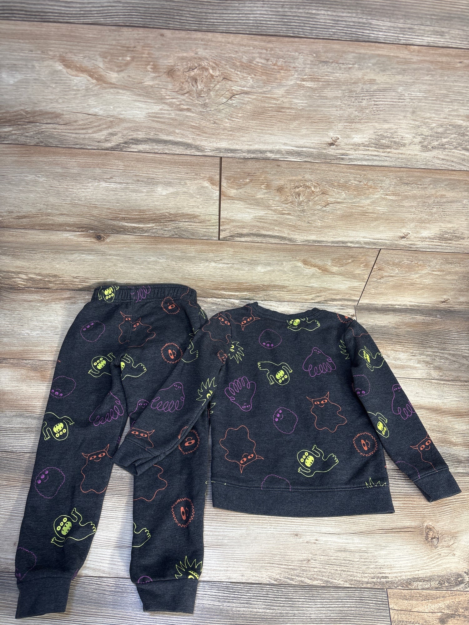 Cat & Jack 2pc Monster Sweatshirt & Jogger Set Grey sz 5T
