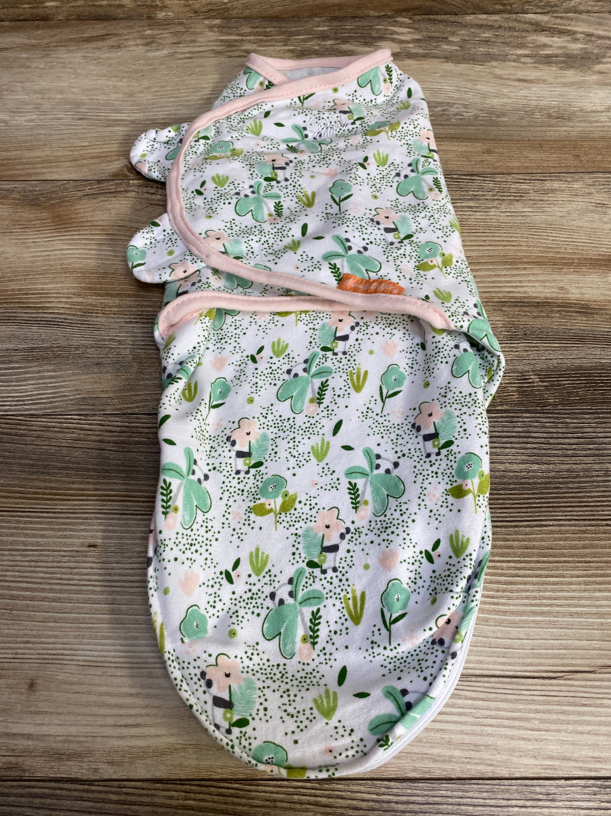 SwaddleMe Floral Swaddle Wrap White sz 0-3m