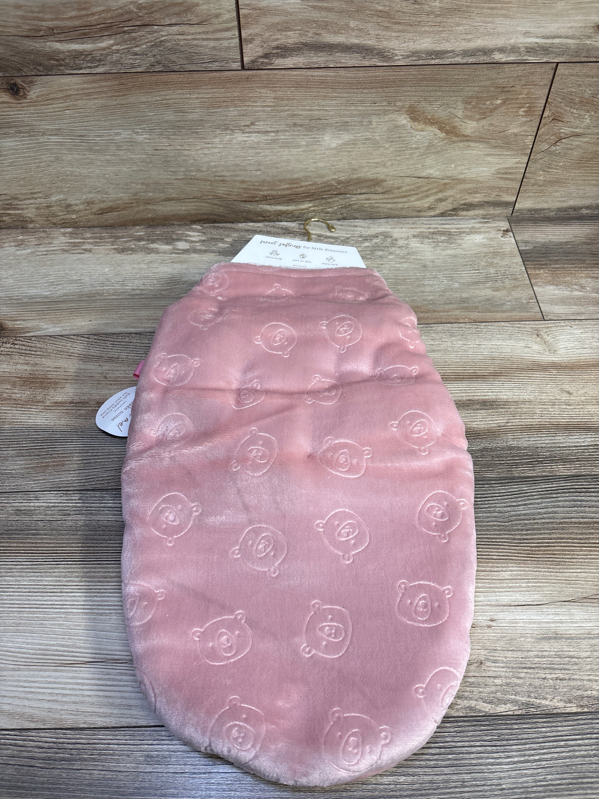 NEW Cuddly Wonders Co. 2pc Cozy Swaddle with Plush Rattle Pink sz 0-6m