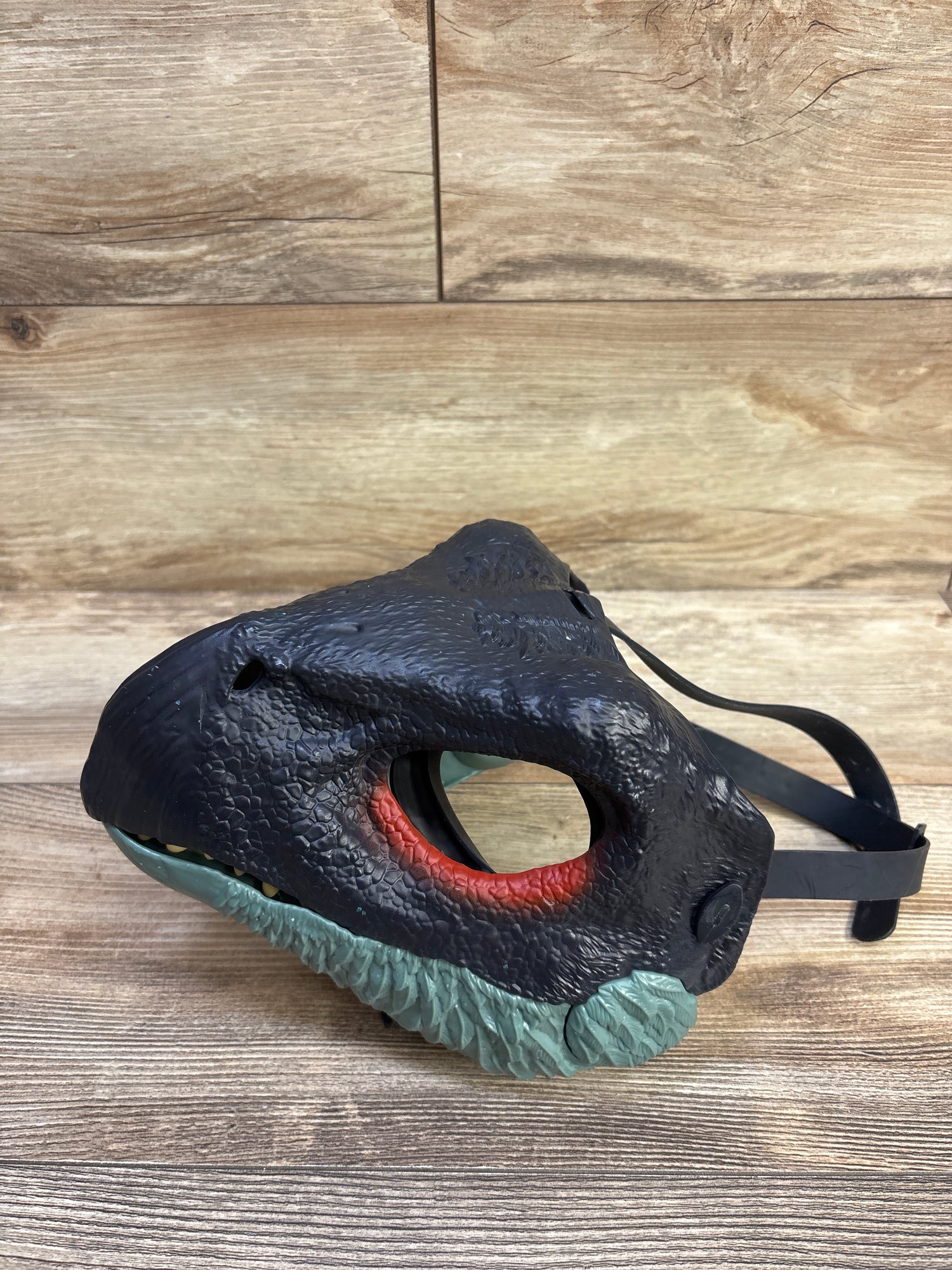 Mattel Jurassic World Dominion Dinosaur Mask, Therizinosaurus Dino