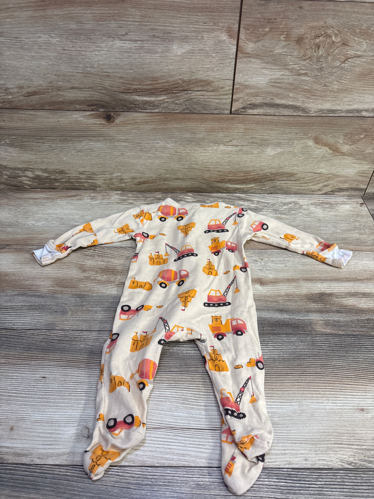 Old Navy Sleeper Beige sz 6-9m