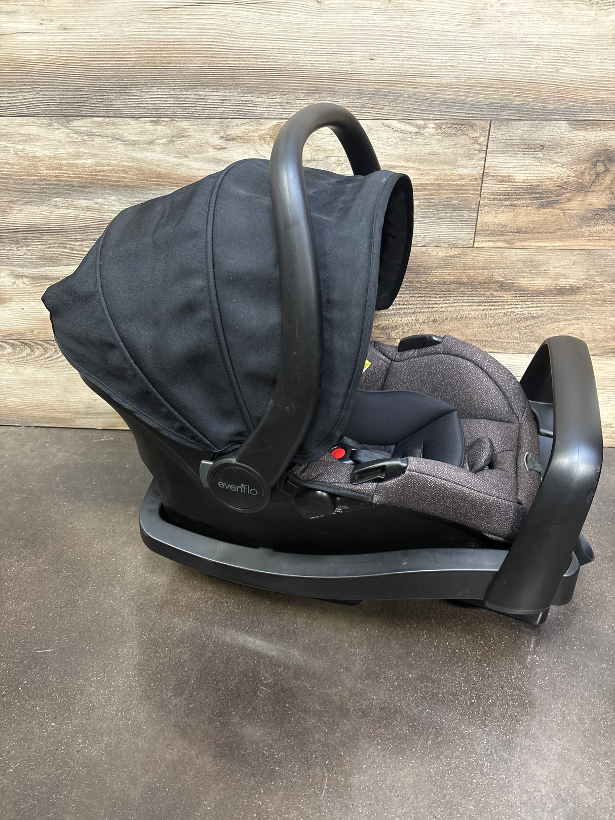 Evenflo Pivot Modular Travel System w/ LiteMax Infant Car Seat in Casual Gray*