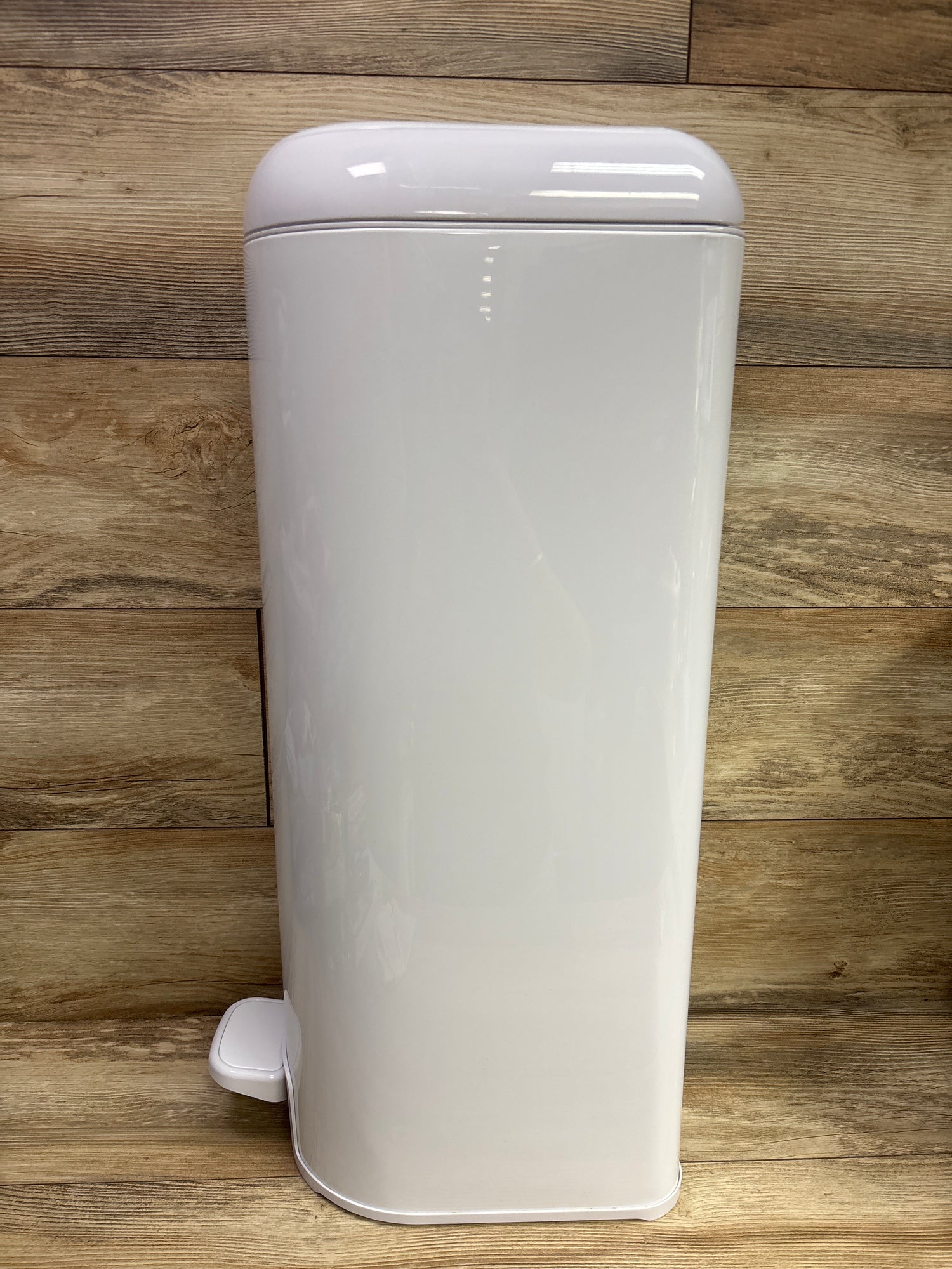 Diaper Genie Platinum Pail - White