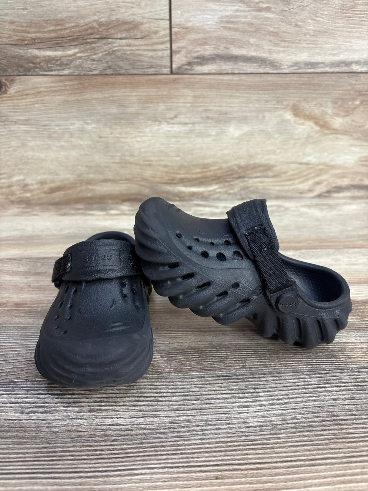 Crocs Echo Clogs Black sz 8c