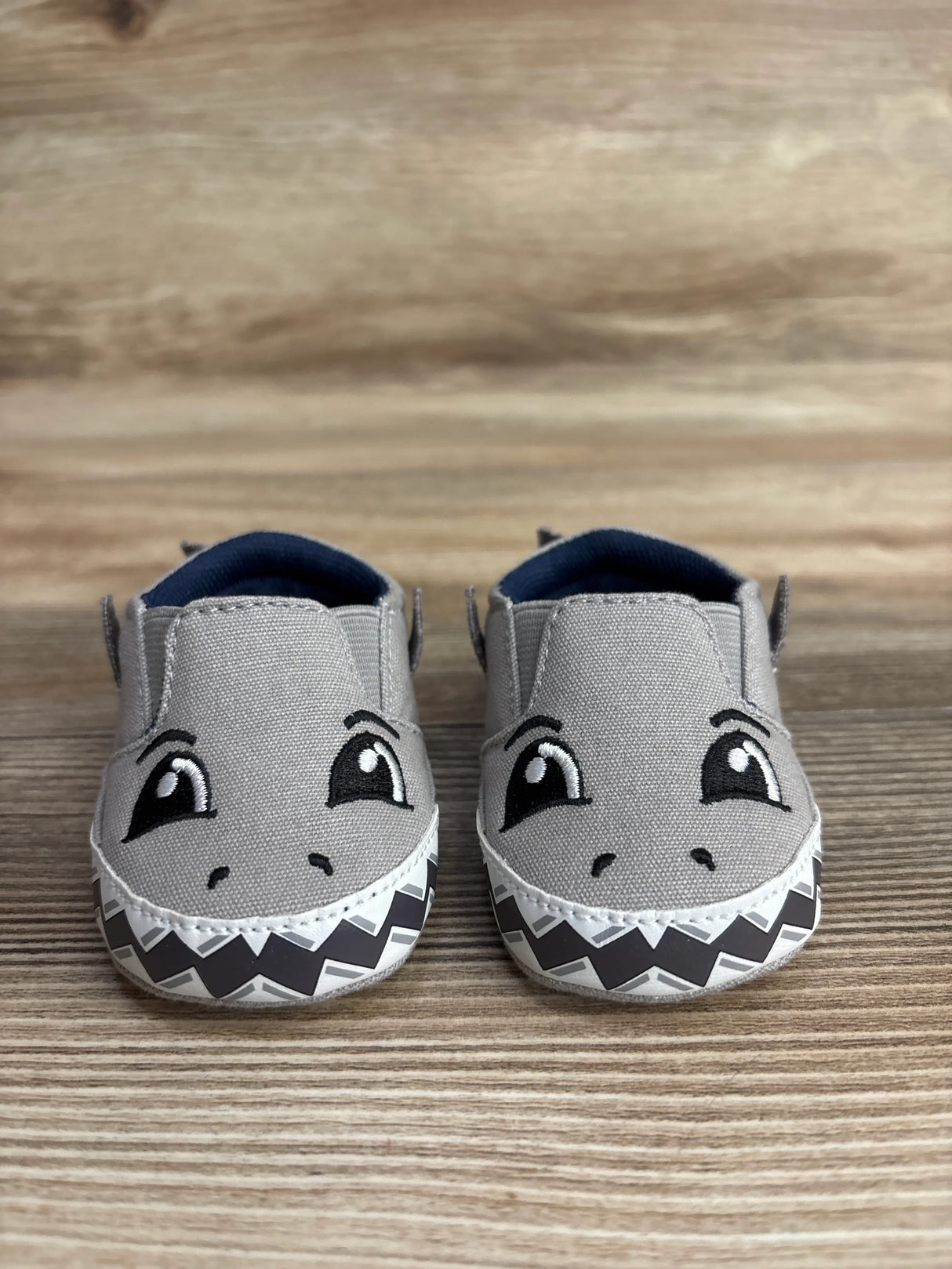 Max + Jake Soft Sole Shark Shoes Grey sz 1c