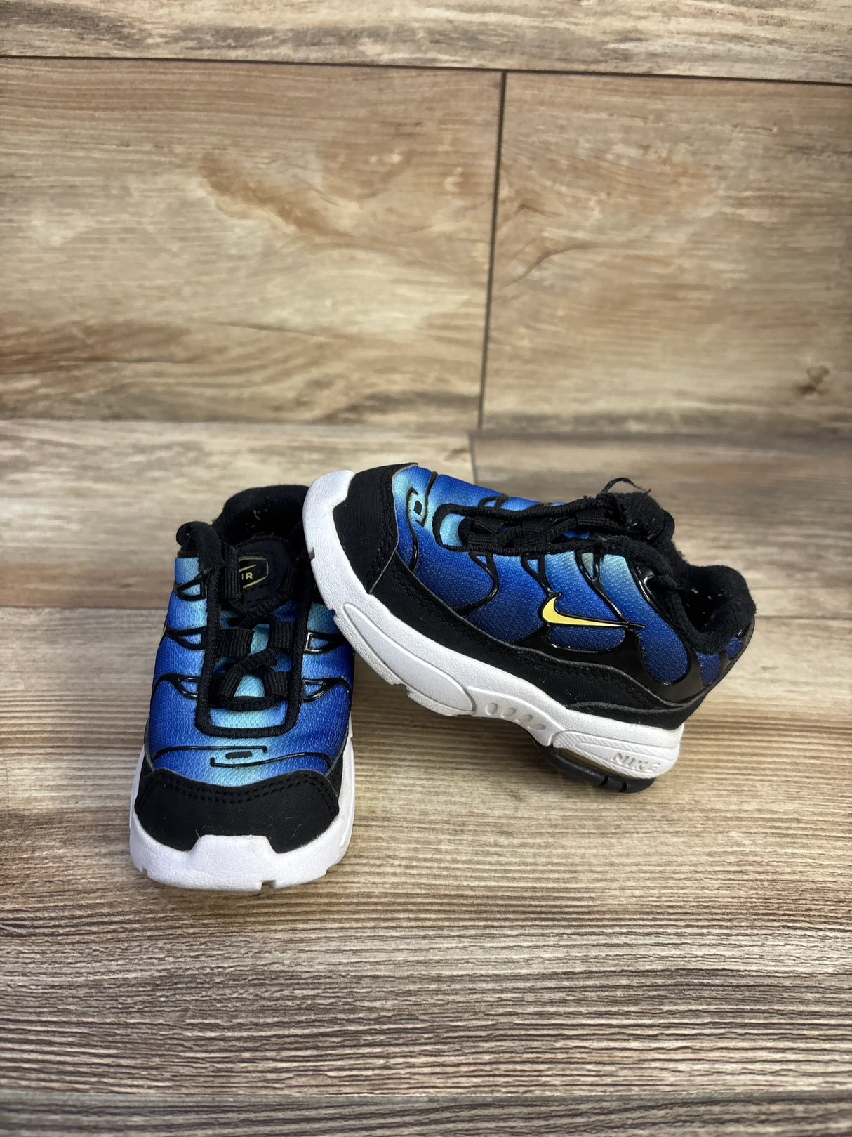 Nike Air Max Plus 'Black Sky Blue' Sneakers Blue sz 4c