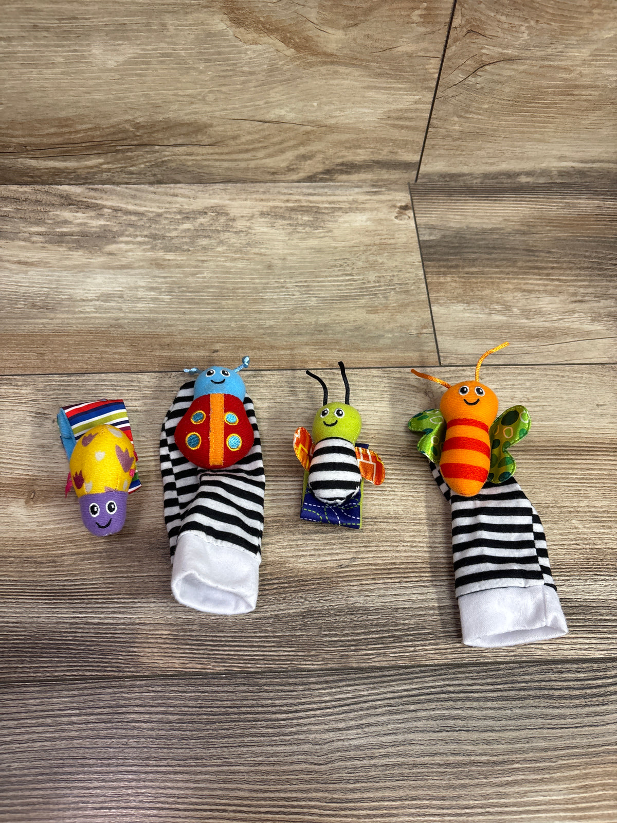 Lamaze Gardenbug Foot Finder & Wrist Rattle Set 4pc