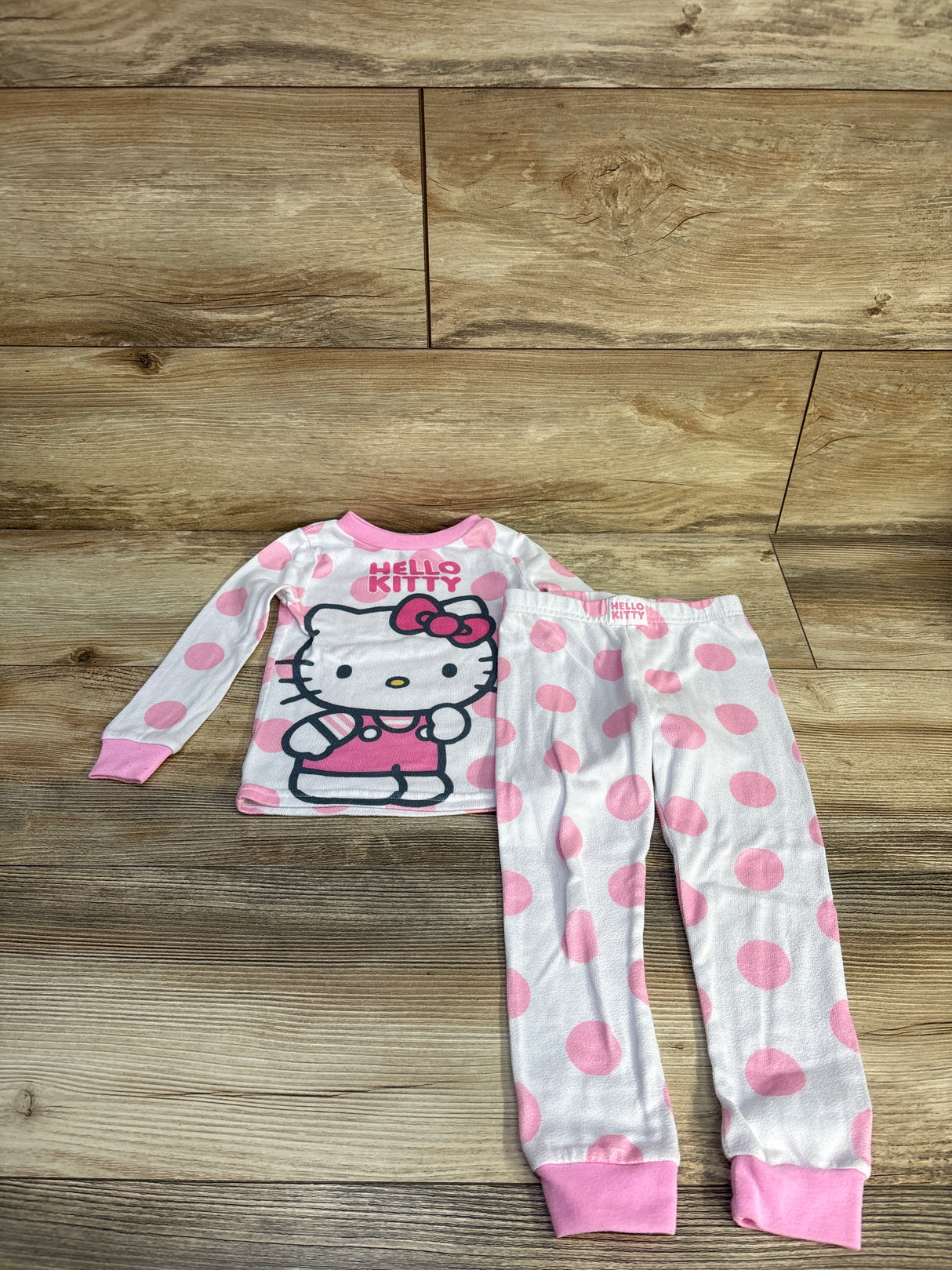 Hello Kitty 2pc Pajama Set White sz 3T