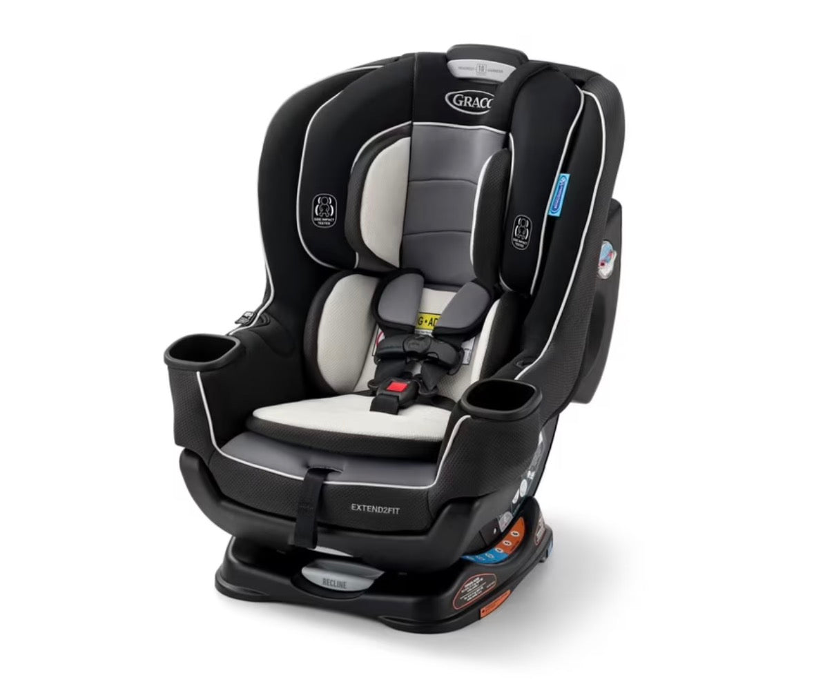NEW Graco Extend2Fit Convertible Car Seat in Gotham