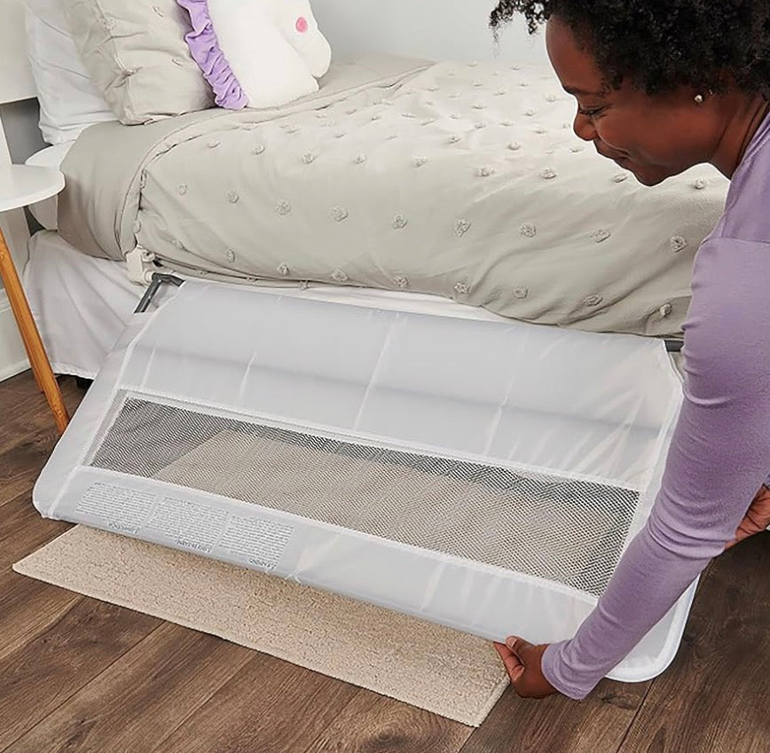 Regalo Guardian Swing Down Bedrail, White