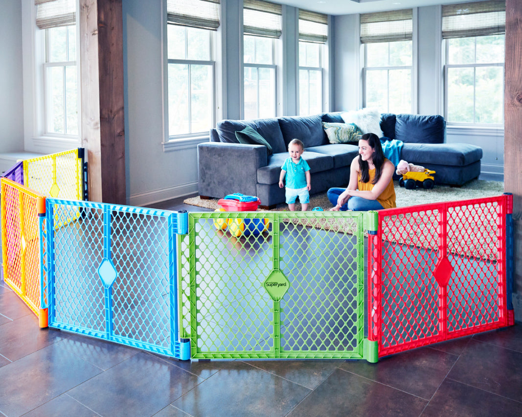 North States Superyard Colorplay 6 Panel Freestanding Gate