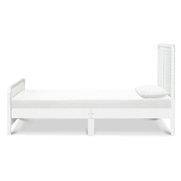 NEW DaVinci Jenny Lind Twin Bed in White - Me 'n Mommy To Be