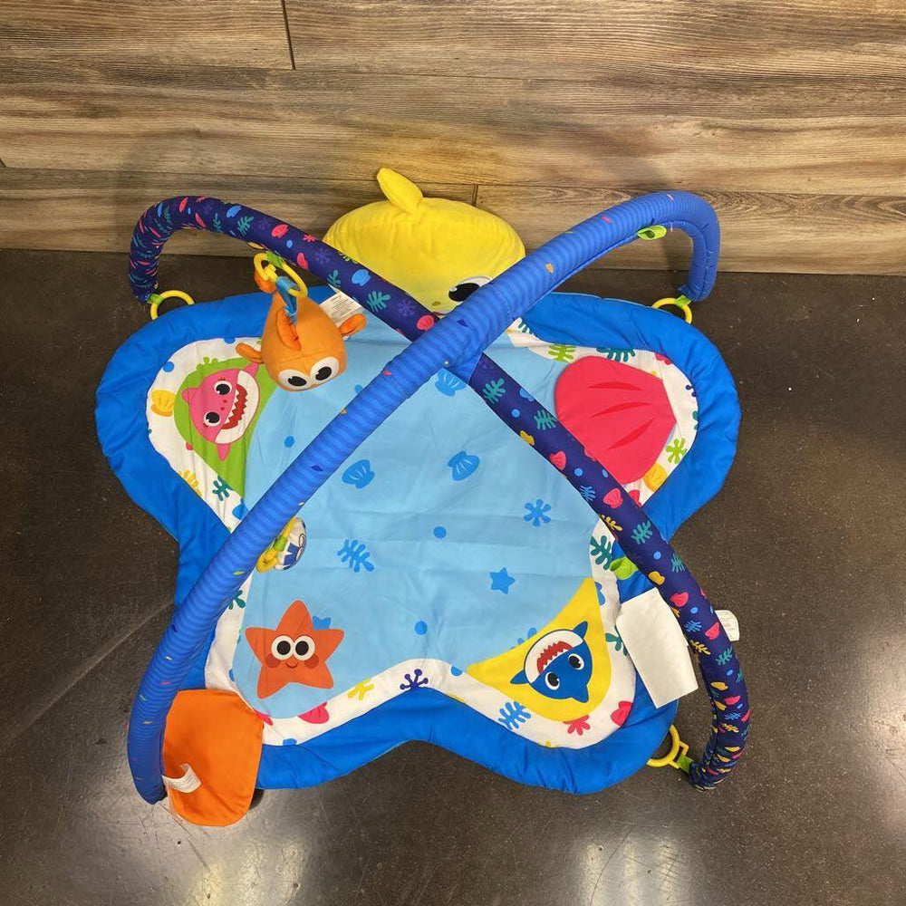 WowWee Pinkfong Baby Shark Deluxe Undersea Activity Mat - Me 'n Mommy To Be