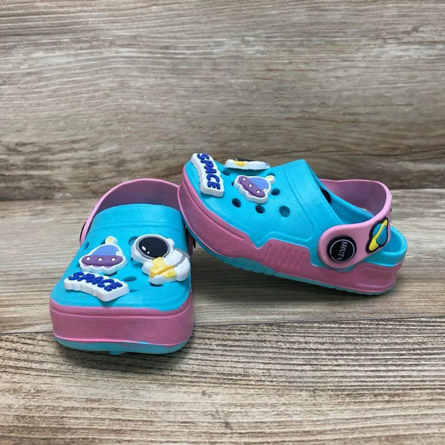 Clogs w Charms sz 3c - Me 'n Mommy To Be