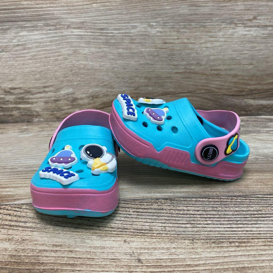 Clogs w Charms sz 3c - Me 'n Mommy To Be