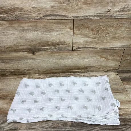 CozyBubs Heart Print Muslin Swaddle Blanket - Me 'n Mommy To Be