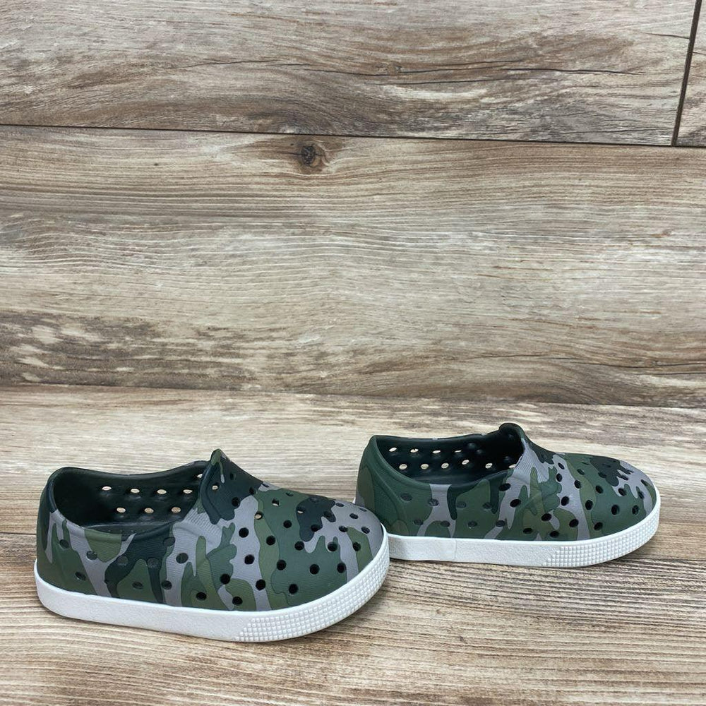 Old Navy Camo Perforated Slip-On Shoes sz 7c - Me 'n Mommy To Be