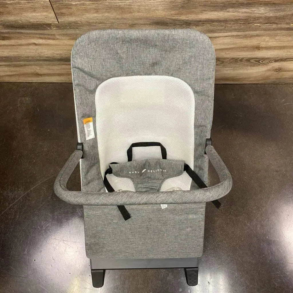 Go with Me Alpine Deluxe Portable Bouncer - Me 'n Mommy To Be