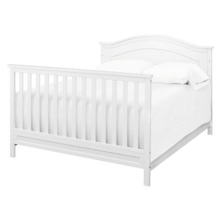 NEW DaVinci Charlie 4-in-1 Convertible Crib in White - Me 'n Mommy To Be