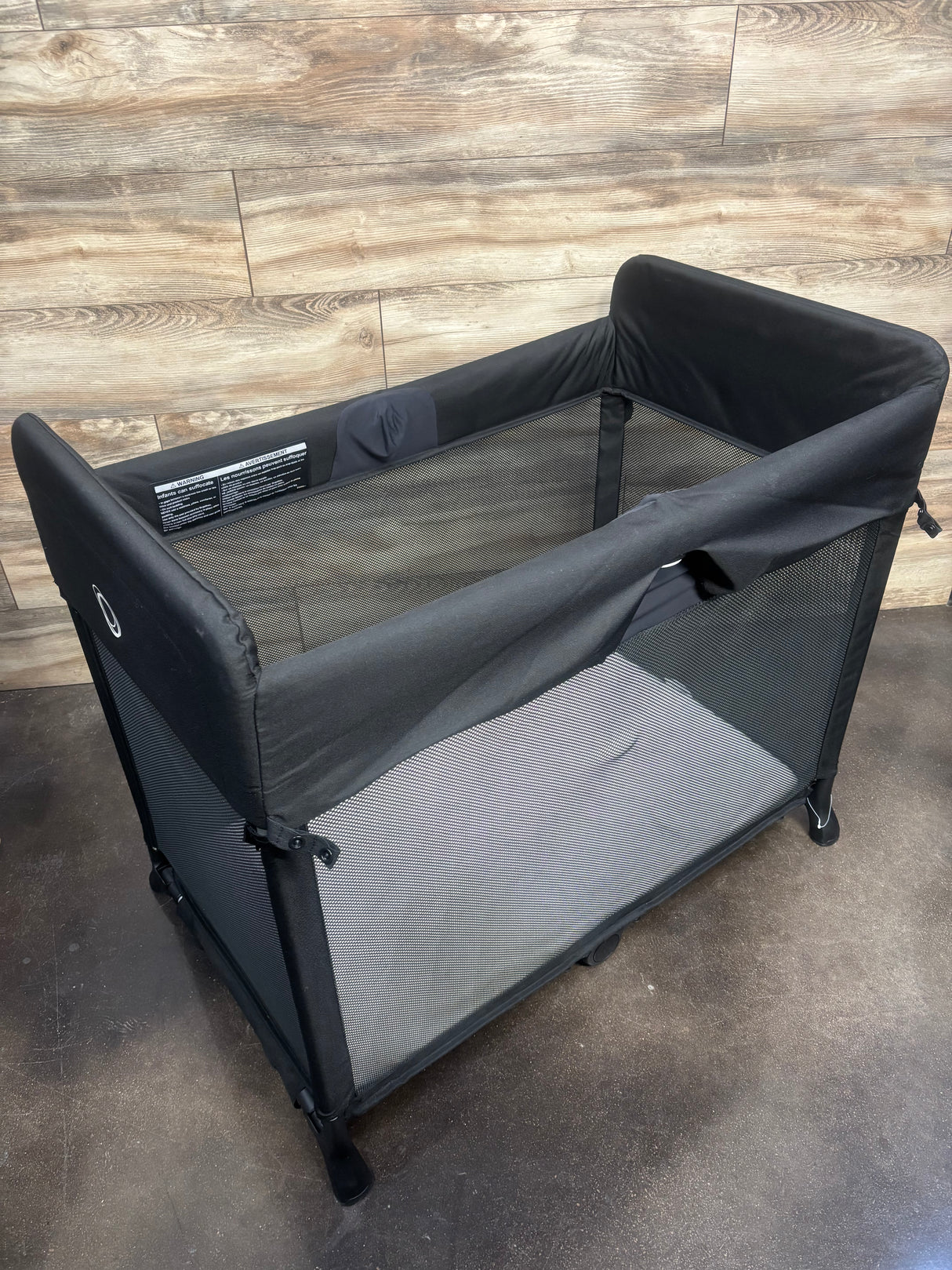 Bugaboo Stardust Portable Travel Playard, Black