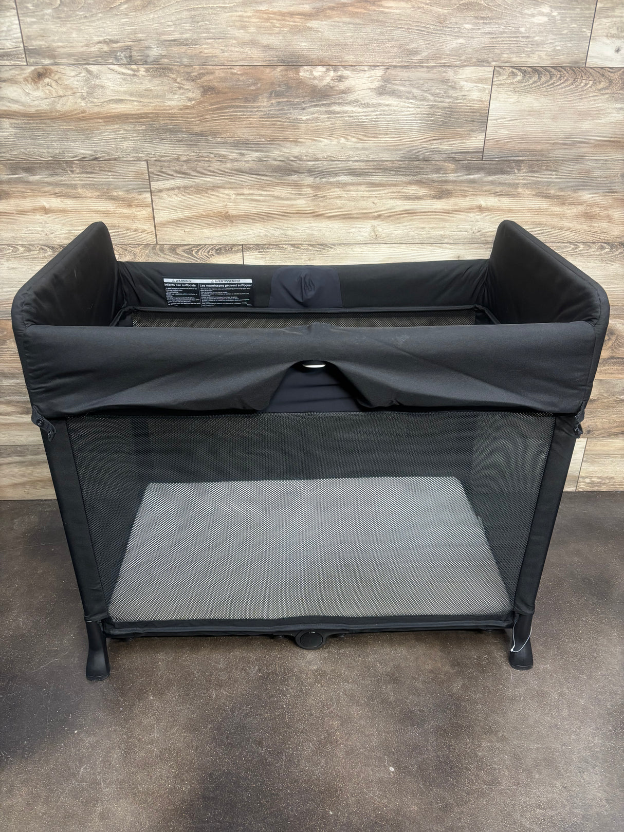 Bugaboo Stardust Portable Travel Playard, Black