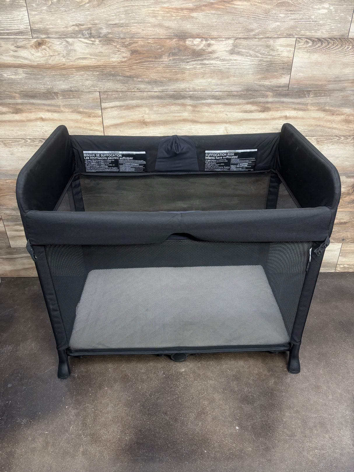 Bugaboo Stardust Portable Travel Playard, Black