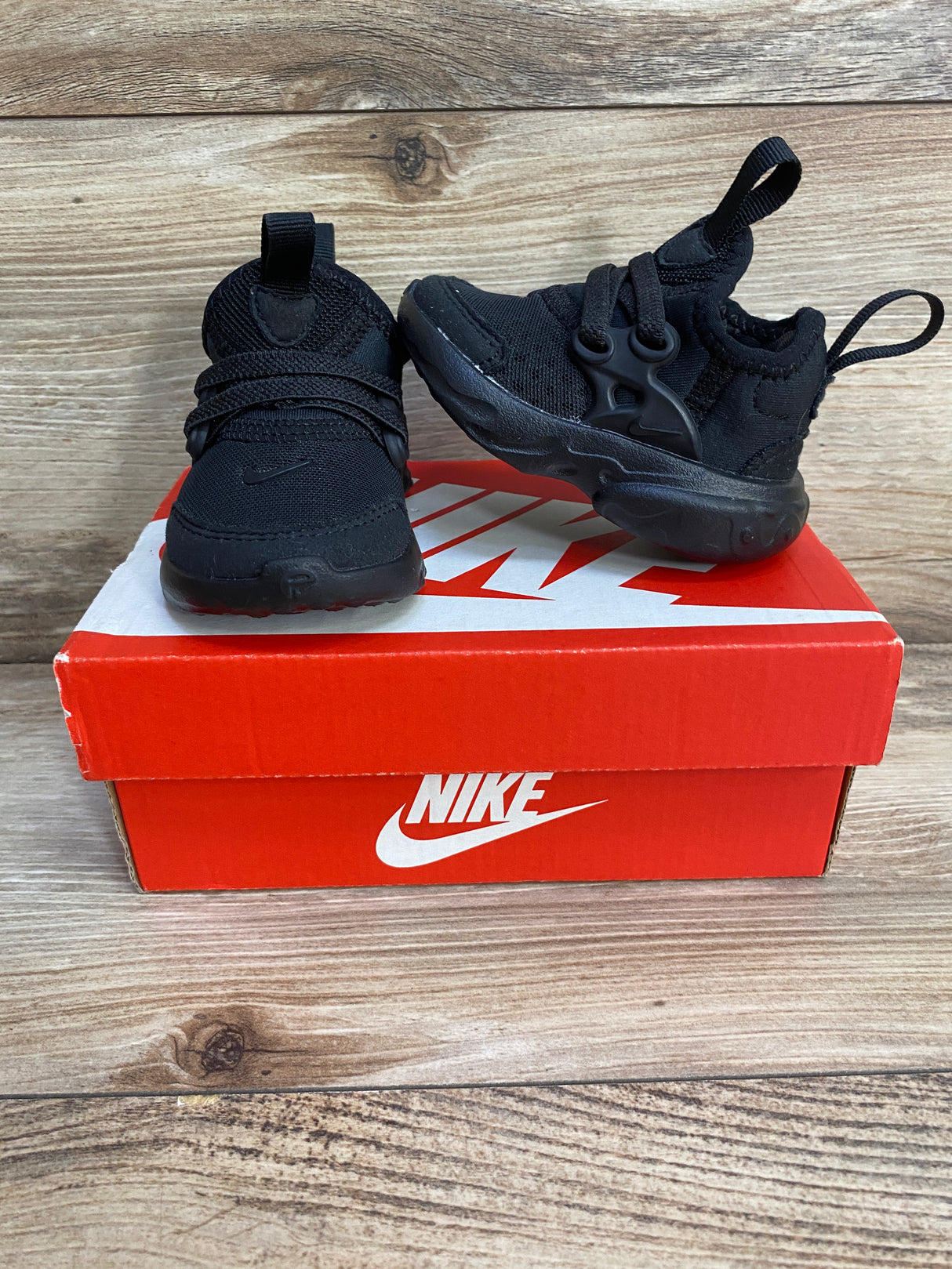 Nike RT Presto Black Sneakers sz 2c