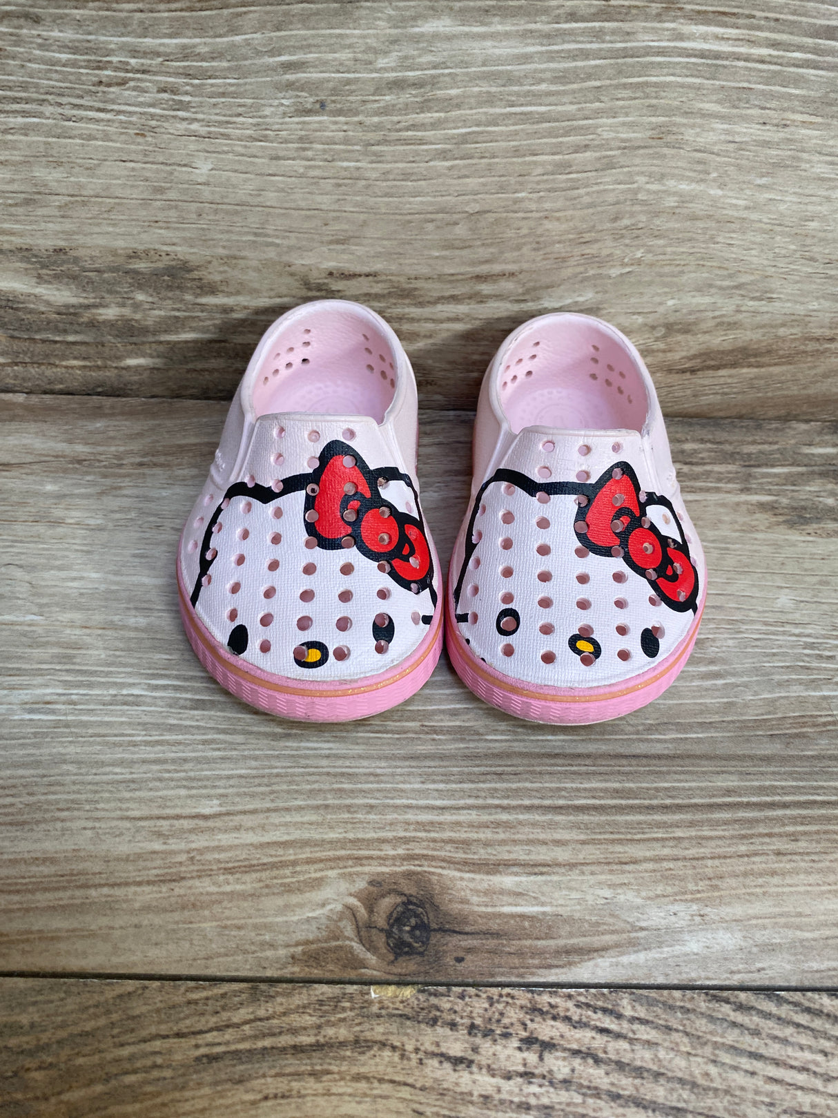 Navtive Miles Print x Hello Kitty Blossom Pink sz 4c