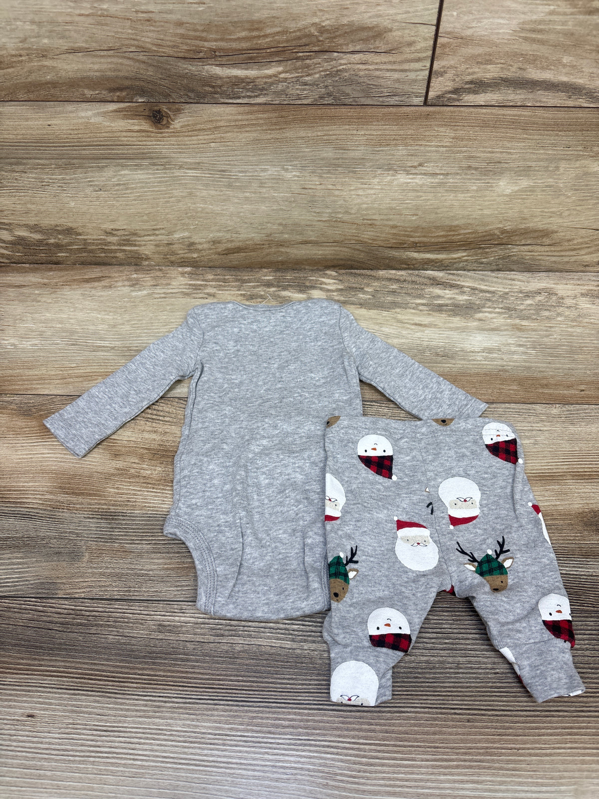 Just One You 2pc Santa Bodysuit & Pants Set Grey sz Newborn