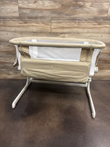 Baby Delight Beside Me Dreamer Bedside Bassinet in Oat