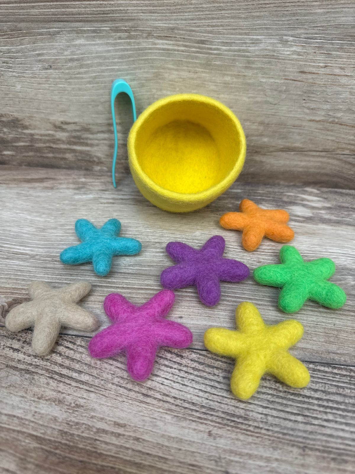 Lovevery Transfer Tweezers & Felt Stars